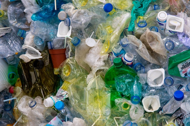 Hundekotbeutel aus recyceltem Kunststoff Hundekotbeutel aus recyceltem Kunststoff