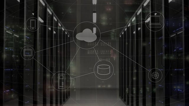 KMUs vor den Chancen und Herausforderungen des Cloud-Computing KMUs vor den Chancen und Herausforderungen des Cloud-Computing