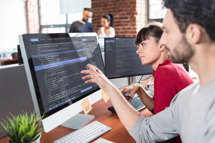 Programmieren Lernen: So gelingt der Schritt zum professionellen Entwickler Programmieren Lernen: So gelingt der Schritt zum professionellen Entwickler